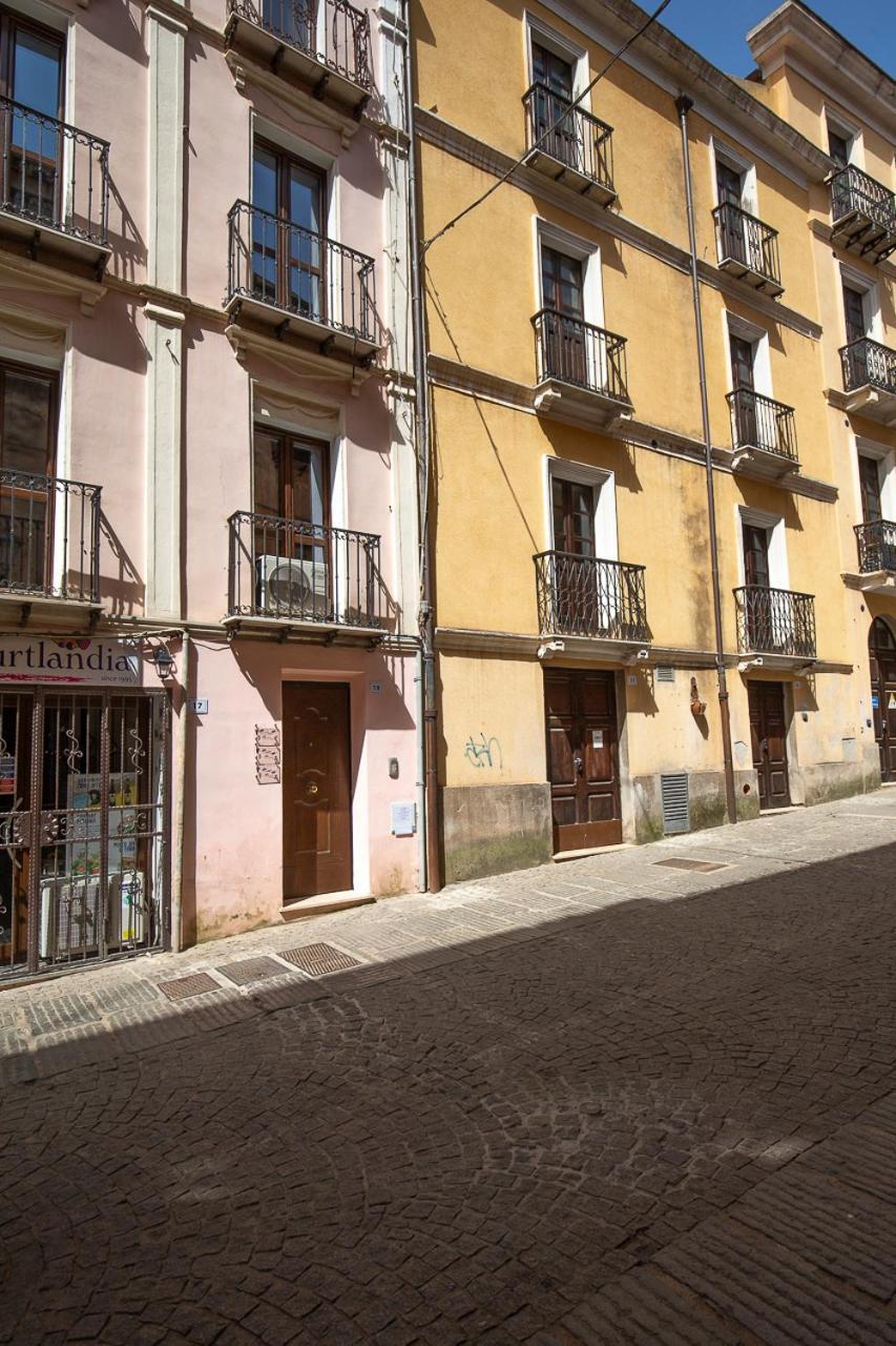 Via Cavour 19, Camere Del Conte Иглесиас Экстерьер фото